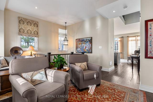 1 - 10 Burkebrook Pl, Townhouse with 2 bedrooms, 4 bathrooms and 2 parking in Toronto ON | Image 2