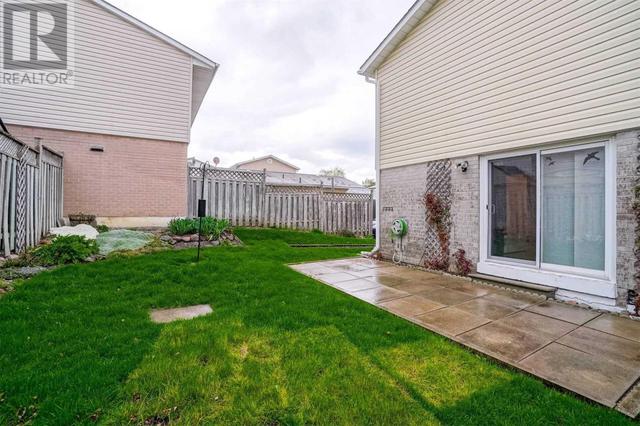 5 Holmcrest Crt, House detached with 3 bedrooms, 2 bathrooms and 2 parking in Brampton ON | Image 34