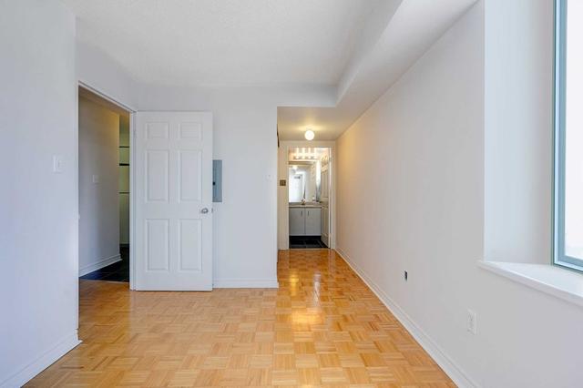 sp01 - 70 Mill St, Condo with 3 bedrooms, 2 bathrooms and 1 parking in Toronto ON | Image 3