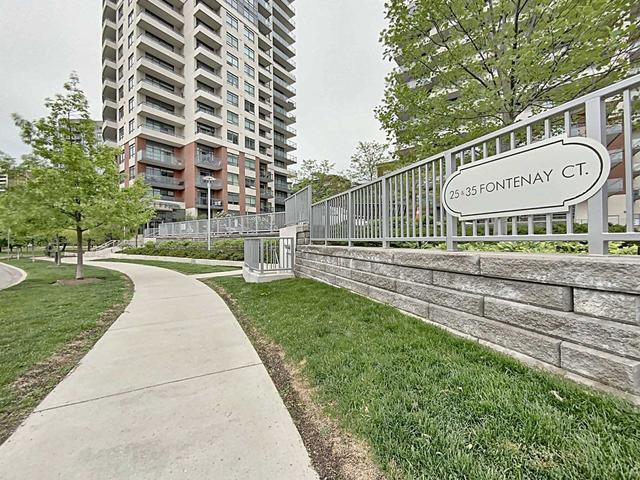 402 - 25 Fontenay Crt, Condo with 2 bedrooms, 2 bathrooms and 1 parking in Toronto ON | Card Image