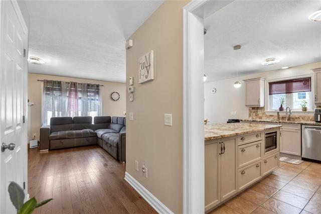 1039 Fitzsimmons Drive, House detached with 4 bedrooms, 4 bathrooms and 4 parking in Brockville ON | Image 5