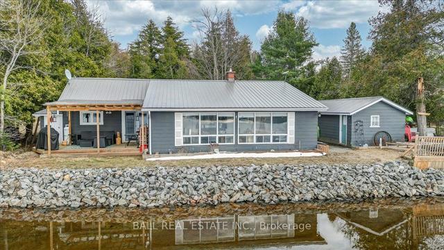 42195 Combermere Rd, House detached with 3 bedrooms, 1 bathrooms and 10 parking in Madawaska Valley ON | Image 1