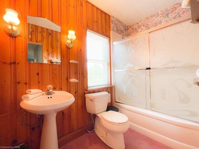 6028 Barker Street, House detached with 3 bedrooms, 1 bathrooms and 3 parking in Niagara Falls ON | Image 21