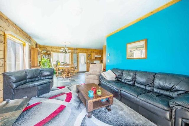 6859 Highway 620, House detached with 2 bedrooms, 1 bathrooms and 10 parking in Wollaston ON | Image 3