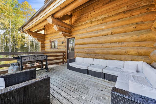240 Kanichee Mine Rd, House detached with 9 bedrooms, 6 bathrooms and 6 parking in Temagami ON | Image 27