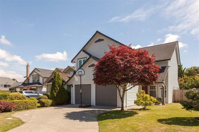 12080 Hayashi Court, House detached with 3 bedrooms, 3 bathrooms and null parking in Richmond BC | Card Image