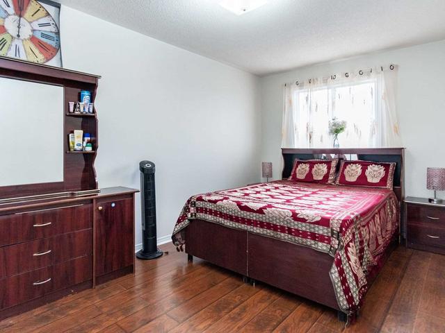 27 Dino Crt, House attached with 3 bedrooms, 4 bathrooms and 3 parking in Brampton ON | Image 27