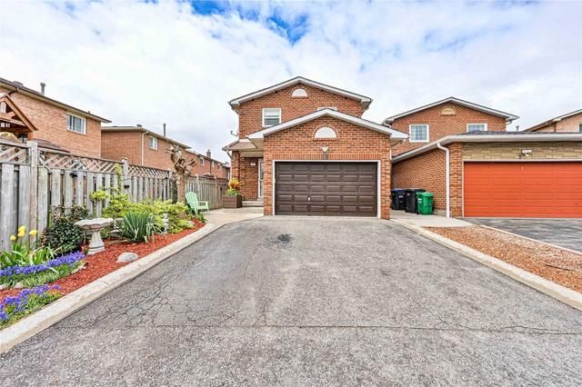 23 Sheringham St, House detached with 3 bedrooms, 3 bathrooms and 5 parking in Brampton ON | Image 1
