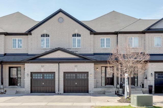 221 Canada Dr, House attached with 3 bedrooms, 4 bathrooms and 2 parking in Vaughan ON | Image 25