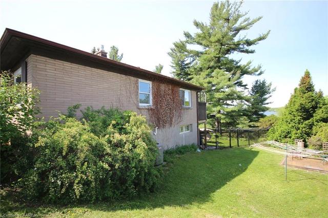 1129 Lincoln Drive, House detached with 3 bedrooms, 2 bathrooms and 4 parking in Kingston ON | Image 42