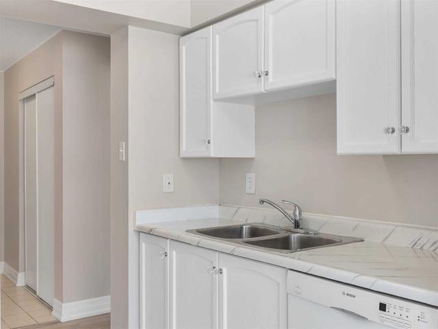 208 - 330 Rathburn Rd W, Condo with 2 bedrooms, 2 bathrooms and 2 parking in Mississauga ON | Image 10