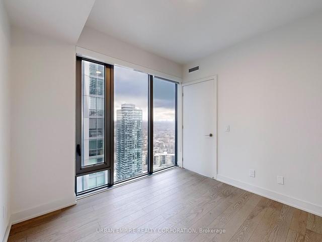 3207 - 8 Cumberland St, Condo with 2 bedrooms, 2 bathrooms and 1 parking in Toronto ON | Image 39