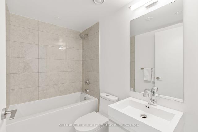 3104 - 39 Roehampton Ave, Condo with 2 bedrooms, 2 bathrooms and 1 parking in Toronto ON | Image 21