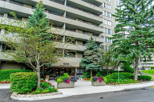 217 - 1320 Mississauga Valley Blvd, Condo with 3 bedrooms, 2 bathrooms and 1 parking in Mississauga ON | Image 1