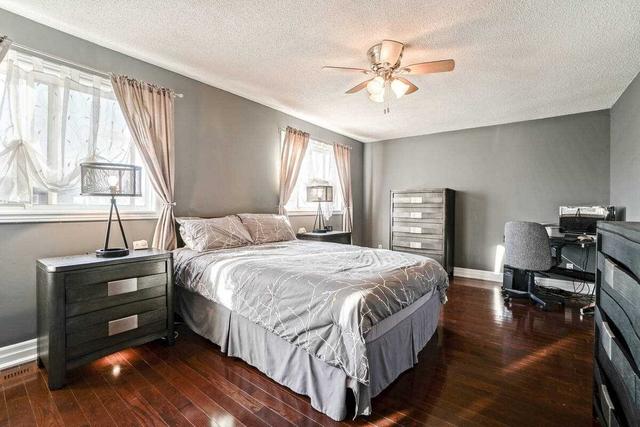 4315 Shelby Cres, House detached with 3 bedrooms, 4 bathrooms and 5 parking in Mississauga ON | Image 10