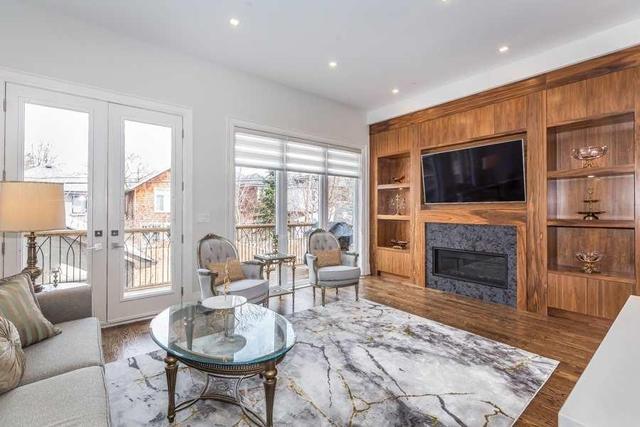 111 Castlewood Rd, House detached with 4 bedrooms, 5 bathrooms and 2 parking in Toronto ON | Image 9