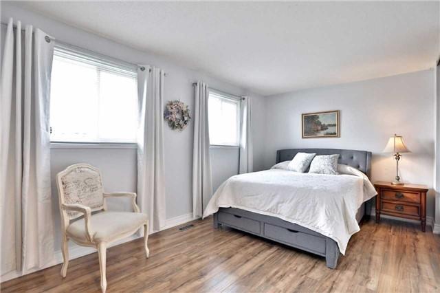 1286 Valerie Cres, House attached with 3 bedrooms, 3 bathrooms and 2 parking in Oakville ON | Image 7