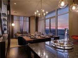 Sph203 - 100 Harbour St, Condo with 3 bedrooms, 3 bathrooms and 1 parking in Toronto ON | Image 2