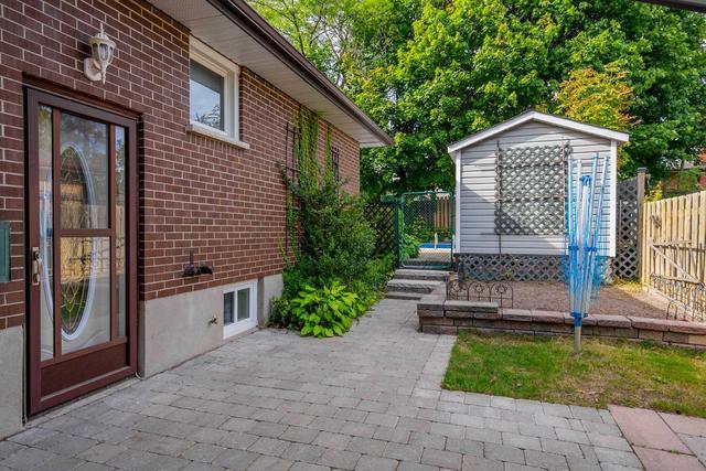 432 Bernhard Cres, House detached with 3 bedrooms, 2 bathrooms and 4 parking in Oshawa ON | Image 12