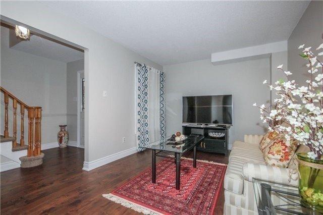 1001 Lucerne Cres, House detached with 3 bedrooms, 2 bathrooms and 2 parking in Mississauga ON | Image 7