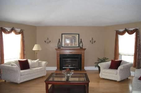 80 Brownsville Crt, House detached with 4 bedrooms, 3 bathrooms and 8 parking in King ON | Image 3