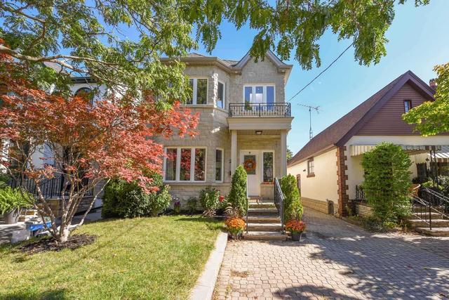 21 Brentwood Rd S, House detached with 3 bedrooms, 4 bathrooms and 3 parking in Toronto ON | Image 1