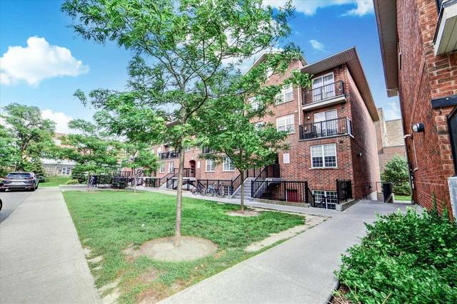 304 - 45 Strangford Lane, Townhouse with 2 bedrooms, 2 bathrooms and 1 parking in Toronto ON | Image 11