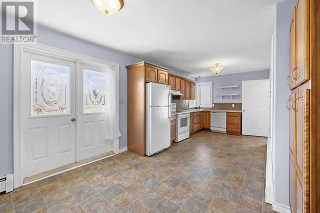 118 Maple Avenue, House detached with 3 bedrooms, 2 bathrooms and null parking in Charlottetown PE | Image 6