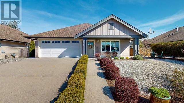 6262 Kevins Road, House detached with 3 bedrooms, 2 bathrooms and 4 parking in Sechelt BC | Image 1