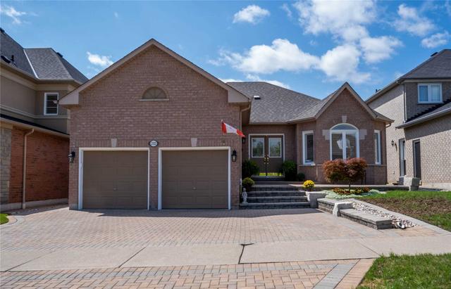 2322 Canterbury Cres, House detached with 2 bedrooms, 3 bathrooms and 5 parking in Pickering ON | Image 1