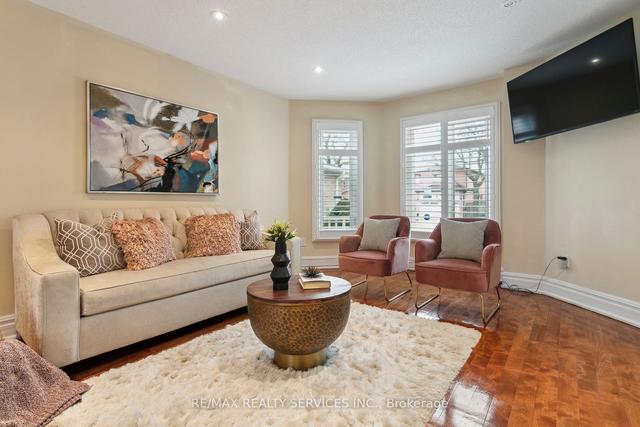 36 Smye Crt, House detached with 4 bedrooms, 4 bathrooms and 6 parking in Brampton ON | Image 38
