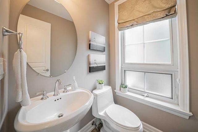 th10 - 21 Burkebrook Pl, Townhouse with 3 bedrooms, 3 bathrooms and 2 parking in Toronto ON | Image 8