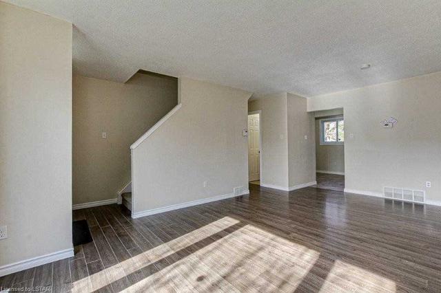 7 - 45 Gatewood Pl N, Townhouse with 3 bedrooms, 2 bathrooms and 1 parking in London ON | Image 5