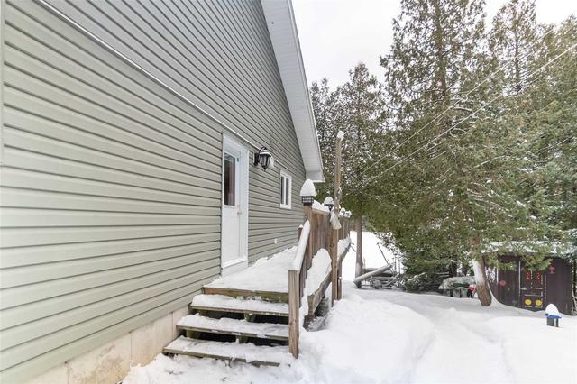 18 Juniper Cres, House detached with 3 bedrooms, 3 bathrooms and 14 parking in Kawartha Lakes ON | Image 24