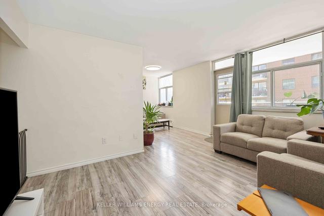 203 - 2245 Eglinton Ave E, Condo with 2 bedrooms, 1 bathrooms and 1 parking in Toronto ON | Image 13