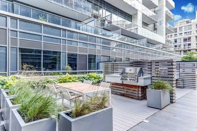 1027 - 1030 King St W, Condo with 2 bedrooms, 2 bathrooms and 1 parking in Toronto ON | Image 24