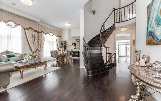 30 Annual Circ, House detached with 4 bedrooms, 5 bathrooms and 6 parking in Brampton ON | Image 33