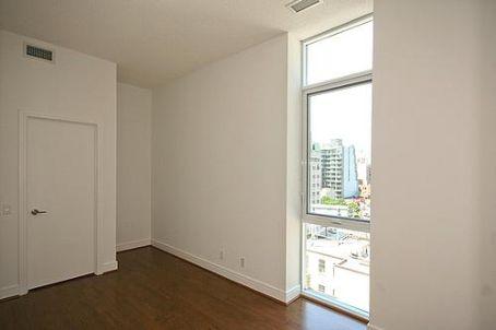 s827 - 112 George St, Condo with 1 bedrooms, 1 bathrooms and 1 parking in Toronto ON | Image 5