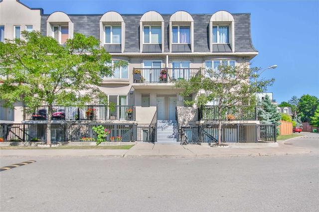 2065 - 65 George Appleton Way, Townhouse with 3 bedrooms, 2 bathrooms and 1 parking in Toronto ON | Image 1