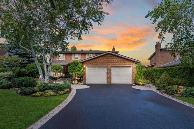 435 Golden Meadow Tr, House detached with 4 bedrooms, 4 bathrooms and 6 parking in Oakville ON | Image 1