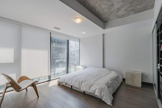 735 - 629 King St, Condo with 2 bedrooms, 2 bathrooms and 1 parking in Toronto ON | Image 3