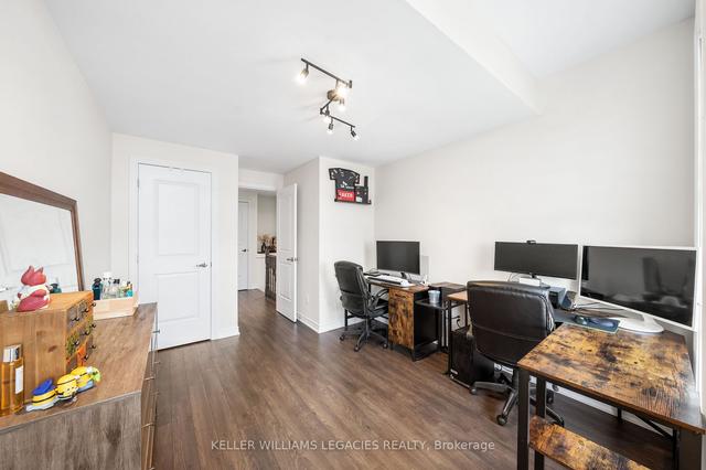 11 - 105 Kayla Cres, Townhouse with 2 bedrooms, 2 bathrooms and 1 parking in Vaughan ON | Image 6