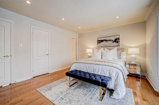 12 Tormina Crt, House detached with 3 bedrooms, 3 bathrooms and 6 parking in Markham ON | Image 20