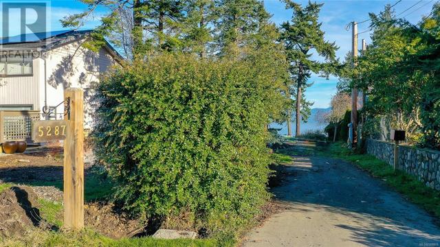 5287 Parker Ave, Home with 0 bedrooms, 0 bathrooms and 1 parking in Saanich BC | Image 16