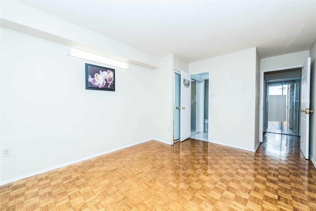 708 - 45 Sunrise Ave, Condo with 3 bedrooms, 2 bathrooms and 1 parking in Toronto ON | Image 4