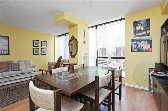 th9 - 73 Mccaul St, Townhouse with 4 bedrooms, 3 bathrooms and null parking in Toronto ON | Image 2
