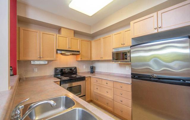 1035 On Bogart Circ, Townhouse with 2 bedrooms, 2 bathrooms and 2 parking in Newmarket ON | Image 3