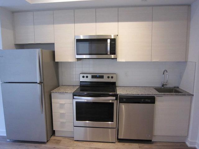 708 - 621 Sheppard Ave E, Condo with 2 bedrooms, 1 bathrooms and 1 parking in Toronto ON | Image 2