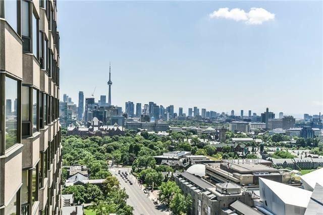 2206 - 175 Cumberland St, Condo with 2 bedrooms, 2 bathrooms and 1 parking in Toronto ON | Image 2
