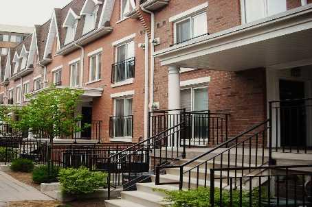 821 - 12 Laidlaw St, Townhouse with 2 bedrooms, 2 bathrooms and 1 parking in Toronto ON | Image 1